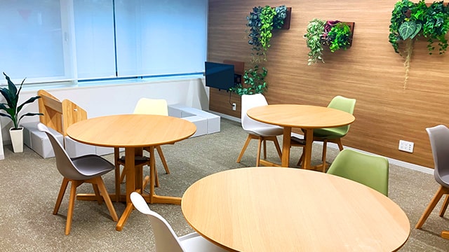 大阪梅田店の店舗画像